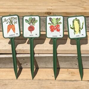 Vintage 1976 Happy Harvest Debra Kamphausen Garden Signs Markers Stakes Veggie